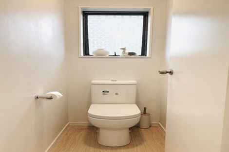 Photo of property in 23b Thorburn Avenue, Red Beach, 0932