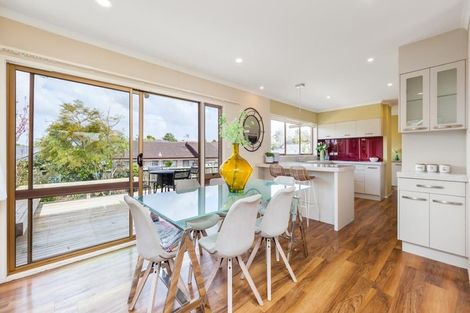 Photo of property in 3 Serrita Avenue, Sunnyhills, Auckland, 2010