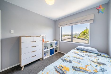 Photo of property in 20 Jasmine Grove, Maungaraki, Lower Hutt, 5010