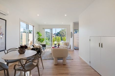 Photo of property in 2/17 Puriri Street, Woburn, Lower Hutt, 5010