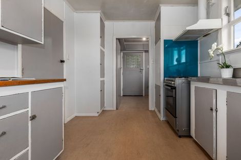 Photo of property in 5 Clyde Street, Levin, 5510