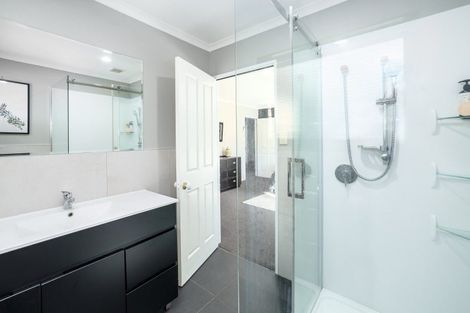 Photo of property in 1 Farley Avenue, Greytown, 5712