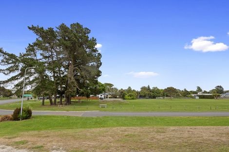 Photo of property in 4 Rotten Row, Waikuku Beach, 7473