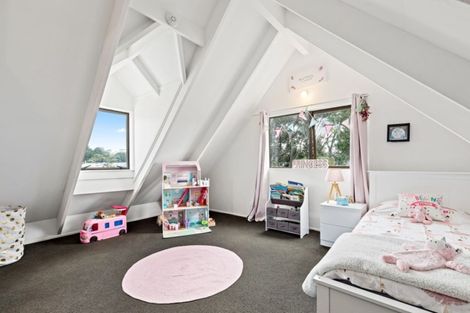 Photo of property in 6 Te Moau Avenue, Parakai, 0830