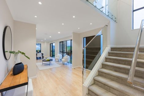 Photo of property in 21 Tawatawa Street, Long Bay, Auckland, 0630