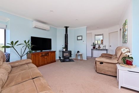 Photo of property in 72 Longview Road, Poraiti, Napier, 4182