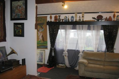 Photo of property in 17 Marne Grove, Waitangirua, Porirua, 5024