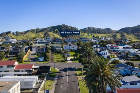 Photo of property in 65 Beach Road, Waihi Beach, 3611