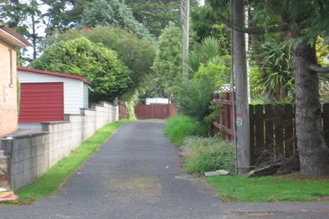 Photo of property in 2/62 Swanson Road, Henderson, Auckland, 0610