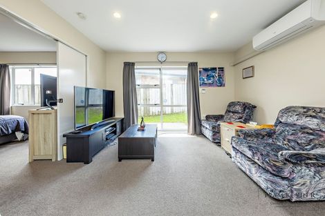 Photo of property in 46 Keri Vista Rise, Papakura, 2110