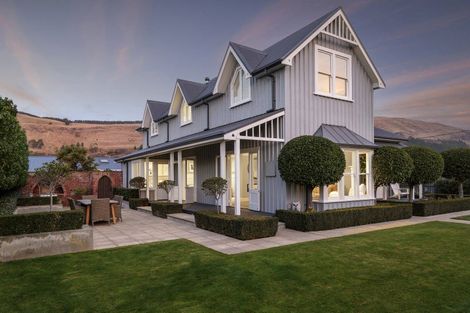 Photo of property in 33 Hardwicke Street, Sumner, Christchurch, 8081