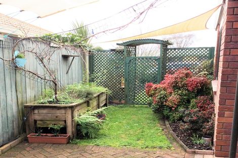 Photo of property in 33 Admiral Crescent, Flagstaff, Hamilton, 3210