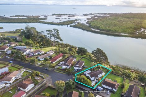 Photo of property in 20 Rukumoana Place, Clendon Park, Auckland, 2103