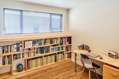 Photo of property in 3 Pacific View, Whitby, Porirua, 5024