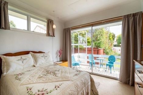 Photo of property in 1/20 Ings Avenue, Saint Clair, Dunedin, 9012