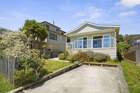 Photo of property in 6a Beach Road, Titahi Bay, Porirua, 5022