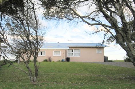 Photo of property in 104 Tangaroa Road, Whangamata, 3620