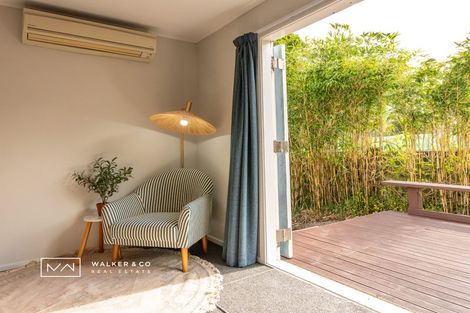 Photo of property in 5 Elmslie Road, Pinehaven, Upper Hutt, 5019