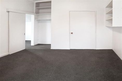 Photo of property in 242 Centreway Road, Orewa, 0931