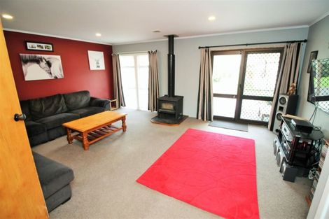 Photo of property in 32 Edinburgh Street, Tokoroa, 3420