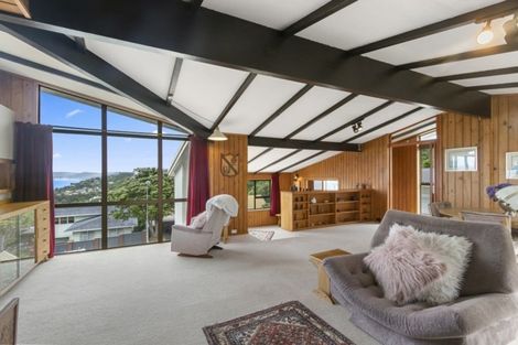 Photo of property in 16 Hibiscus Grove, Maungaraki, Lower Hutt, 5010