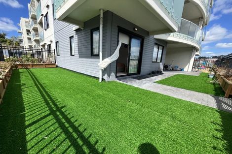 Photo of property in Apollo Apartments, 2/46g Rosedale Road, Rosedale, Auckland, 0632