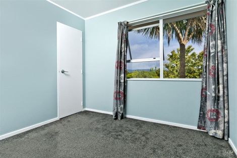 Photo of property in 19 Imperial Place, Henderson, Auckland, 0612