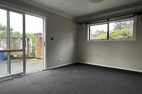 Photo of property in 16 Tracey Terrace, Te Atatu South, Auckland, 0602