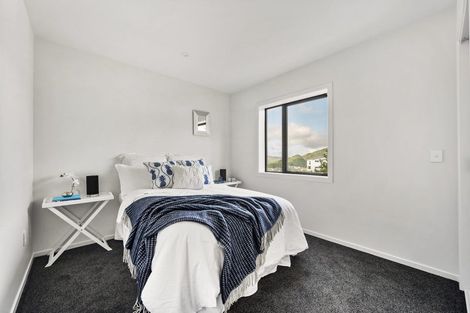 Photo of property in 28 Cathie Place, Karori, Wellington, 6012