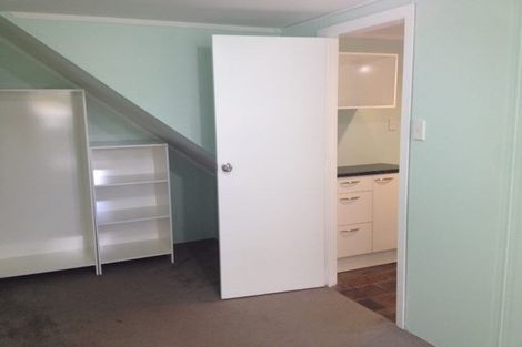 Photo of property in 79 Takahe Road, Titirangi, Auckland, 0604