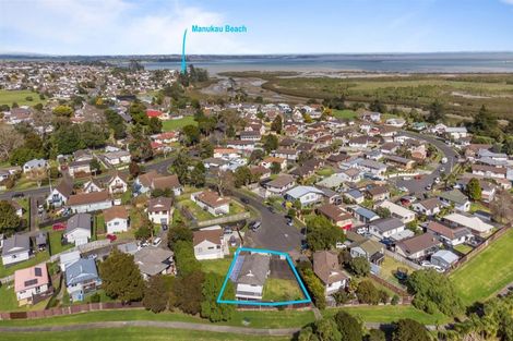 Photo of property in 13 Kopu Place, Clendon Park, Auckland, 2103