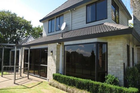 Photo of property in 5 Chica Place, Conifer Grove, Takanini, 2112