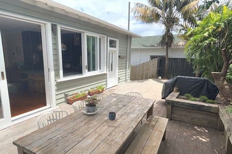Photo of property in 29 Glendon Avenue, Avondale, Auckland, 1026