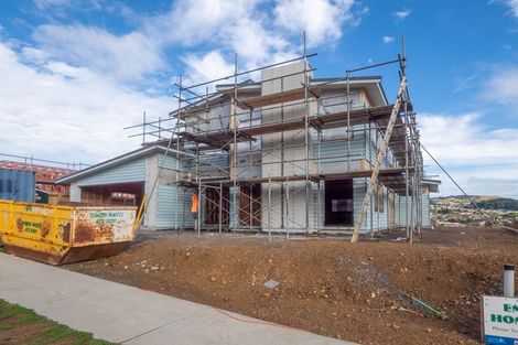 Photo of property in 46 Farnworth Terrace, Glenside, Wellington, 6037