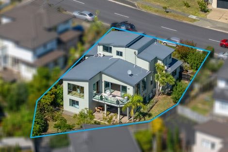 Photo of property in 74 Oakway Drive, Schnapper Rock, Auckland, 0632