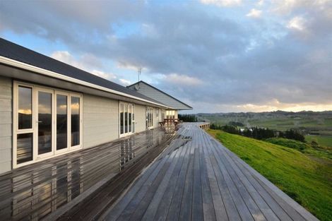 Photo of property in 2118 East Coast Road, Stillwater, Silverdale, 0993