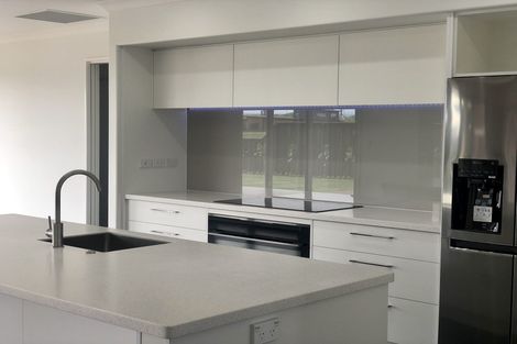 Photo of property in 73 The Esplanade, Pegasus, 7612