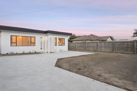 Photo of property in 86 Racecourse Road, Sockburn, Christchurch, 8042