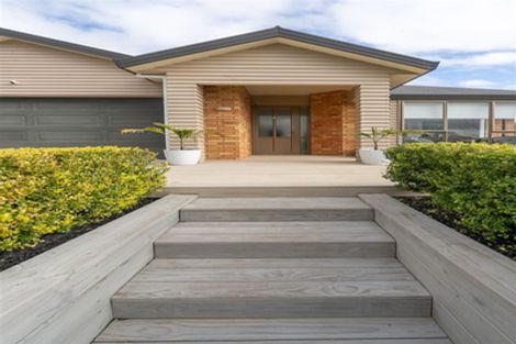 Photo of property in 7 Northmeadow Drive, Rototuna, Hamilton, 3210