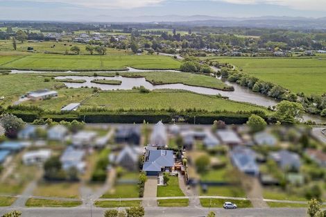 Photo of property in 27 Reserve Road, Waikuku Beach, 7473