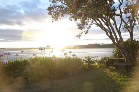 Photo of property in 597 Pukehina Parade, Pukehina, Te Puke, 3189