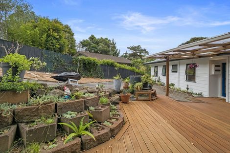 Photo of property in 112 Spinella Drive, Bayview, Auckland, 0629