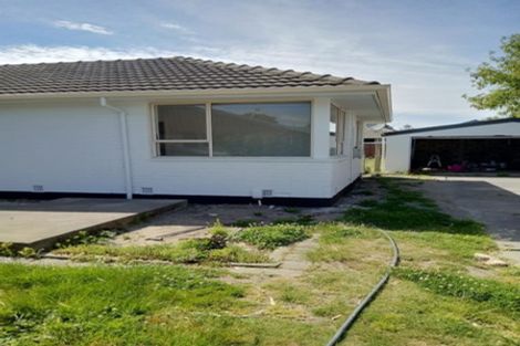Photo of property in 42 Orrick Crescent, Avondale, Christchurch, 8061