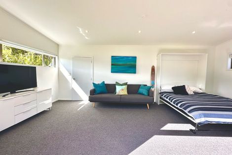 Photo of property in 21 Nyhane Drive, Ligar Bay, Takaka, 7183