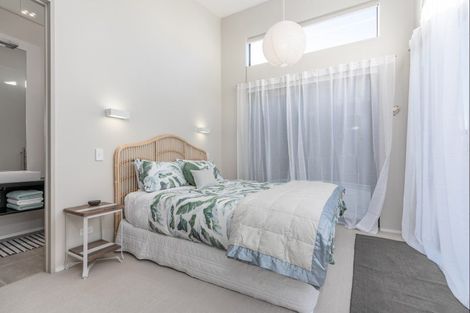 Photo of property in 8 Kewai Street, Omaha, 0986