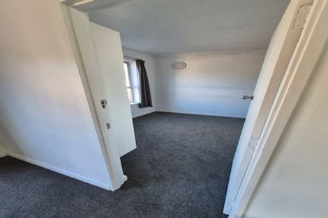 Photo of property in 102 Harbour Terrace, North Dunedin, Dunedin, 9016