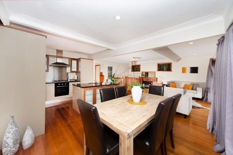 Photo of property in 69 Kohu Road, Titirangi, Auckland, 0604