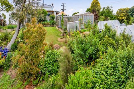 Photo of property in 20 Dudley Road Lower, Inglewood, 4386