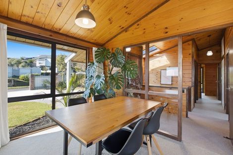 Photo of property in 17a Saint Ives Grove, Whalers Gate, New Plymouth, 4310