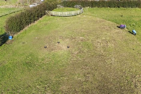 Photo of property in 16 Castle Street, Eltham, 4322